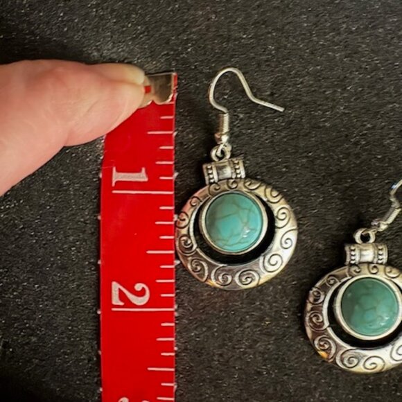 New Boho Turquoise Silver Tone Tribal Native American Style Drop Earrings - Picture 3 of 4